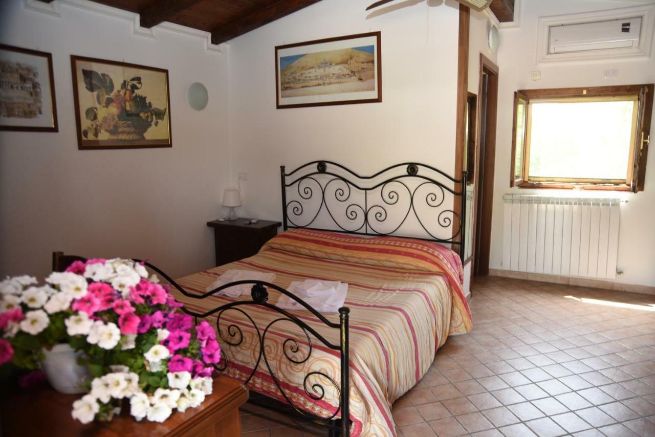 فيلا باليسترينافي Agriturismo Casale Pepe المظهر الخارجي الصورة